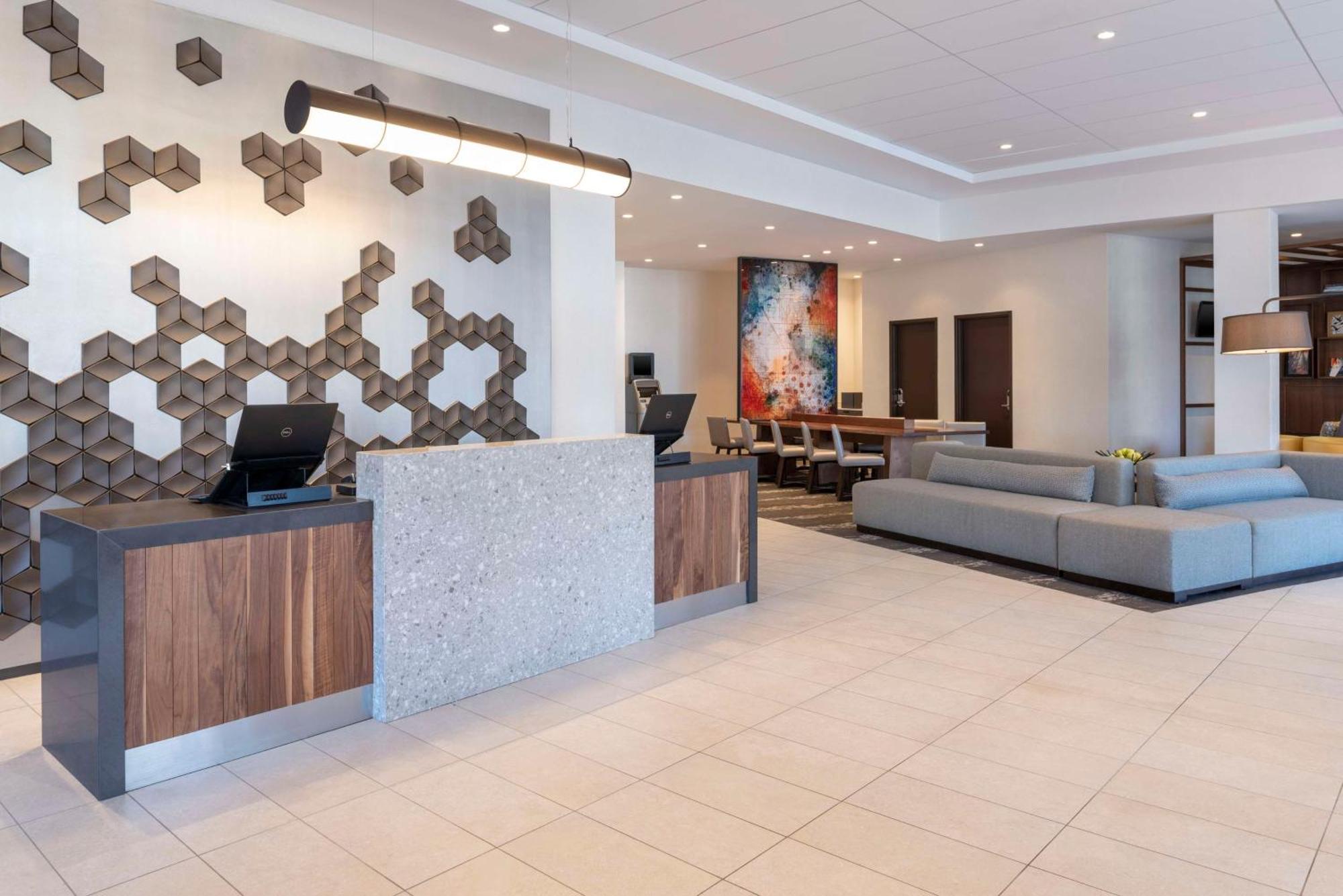 Hyatt Place Detroit/Ройал-Оук Экстерьер фото