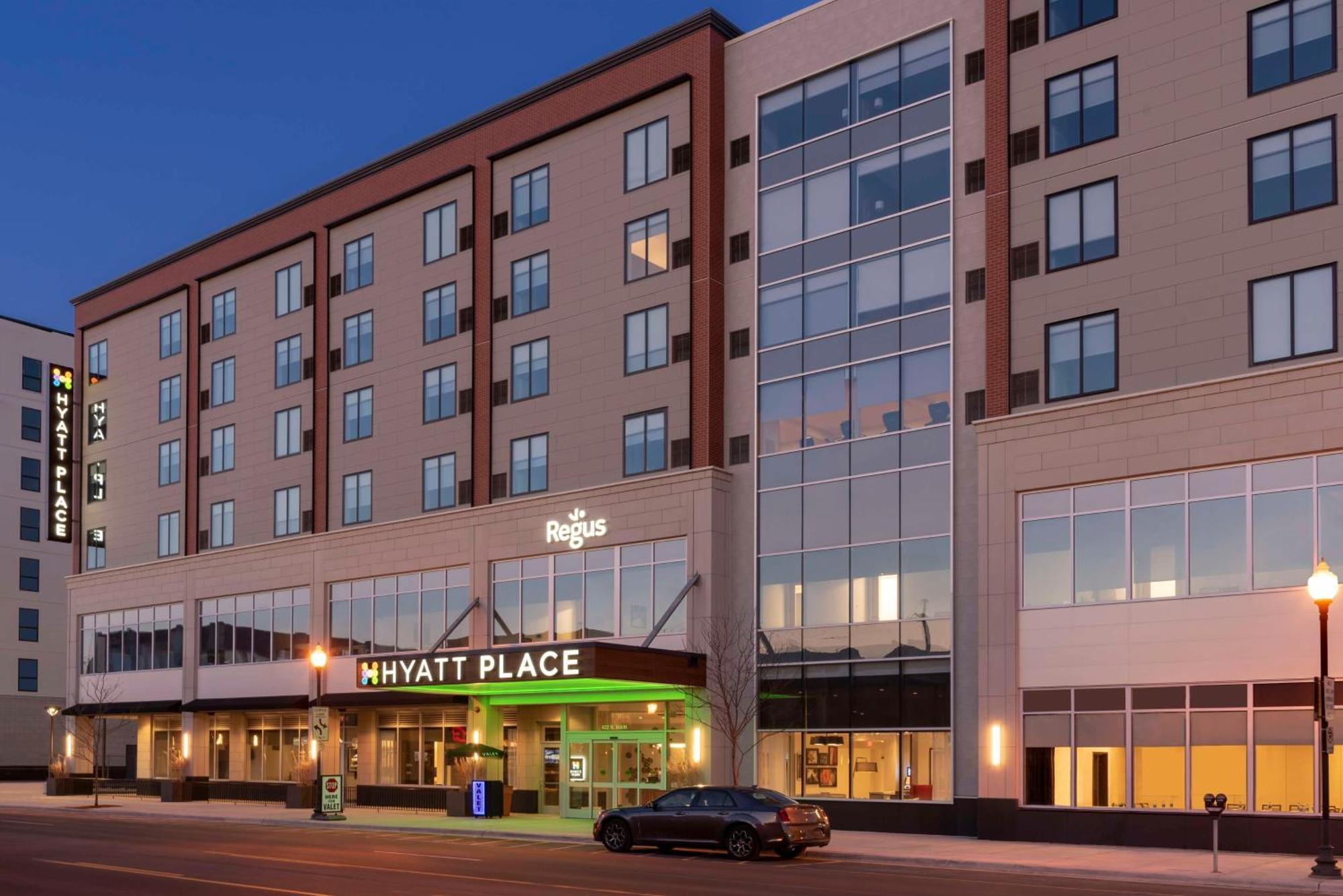 Hyatt Place Detroit/Ройал-Оук Экстерьер фото