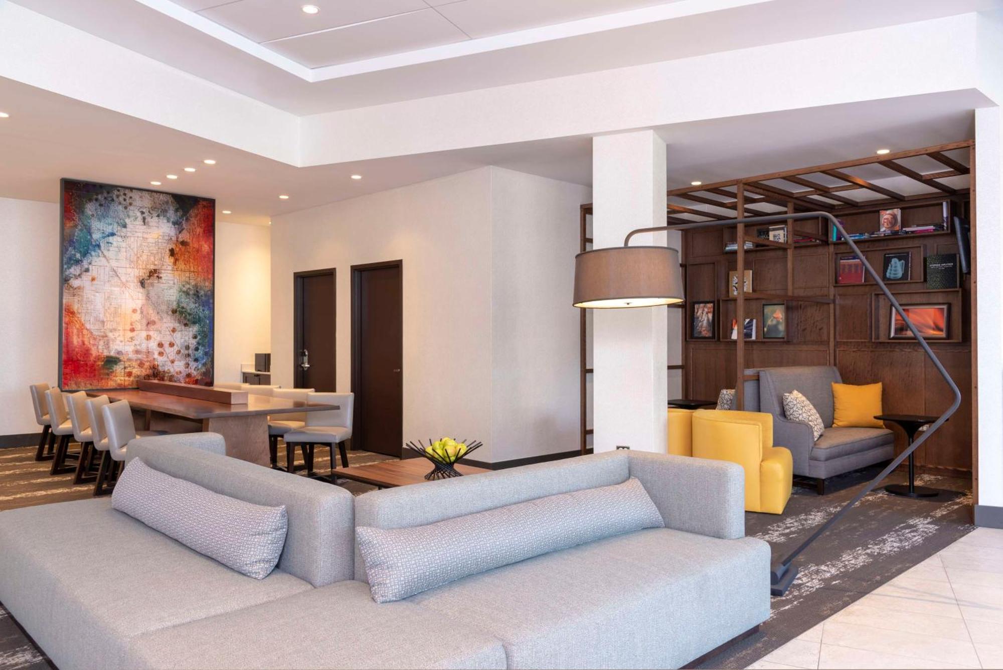 Hyatt Place Detroit/Ройал-Оук Экстерьер фото