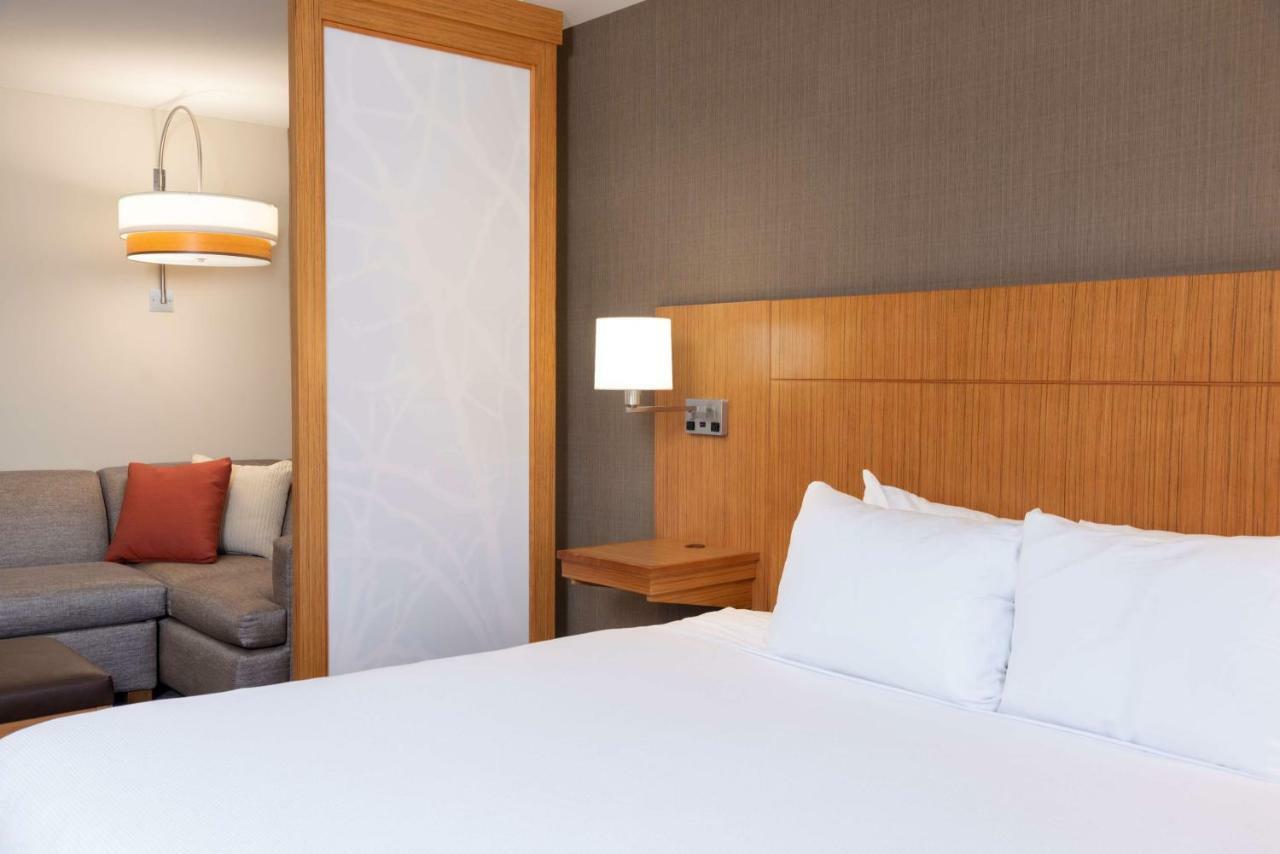 Hyatt Place Detroit/Ройал-Оук Экстерьер фото
