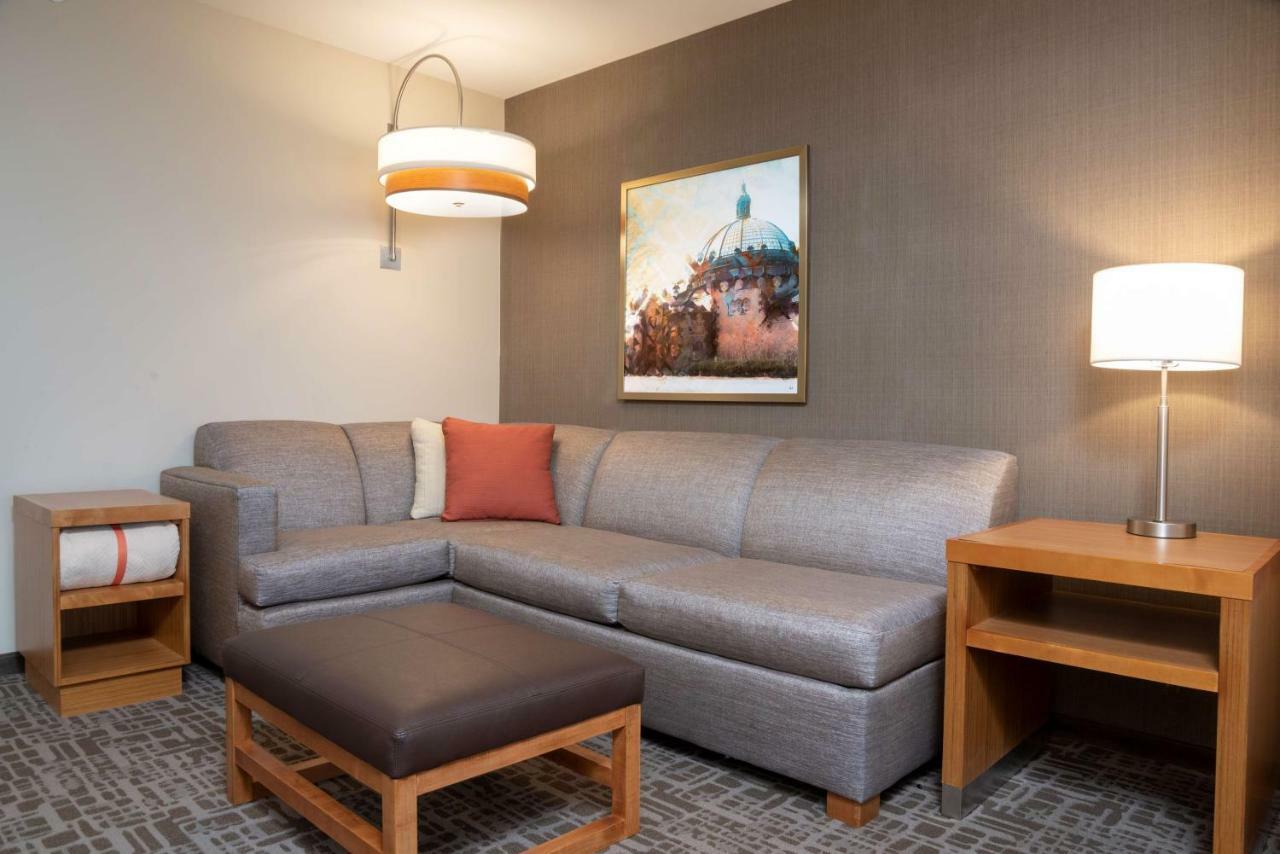 Hyatt Place Detroit/Ройал-Оук Экстерьер фото